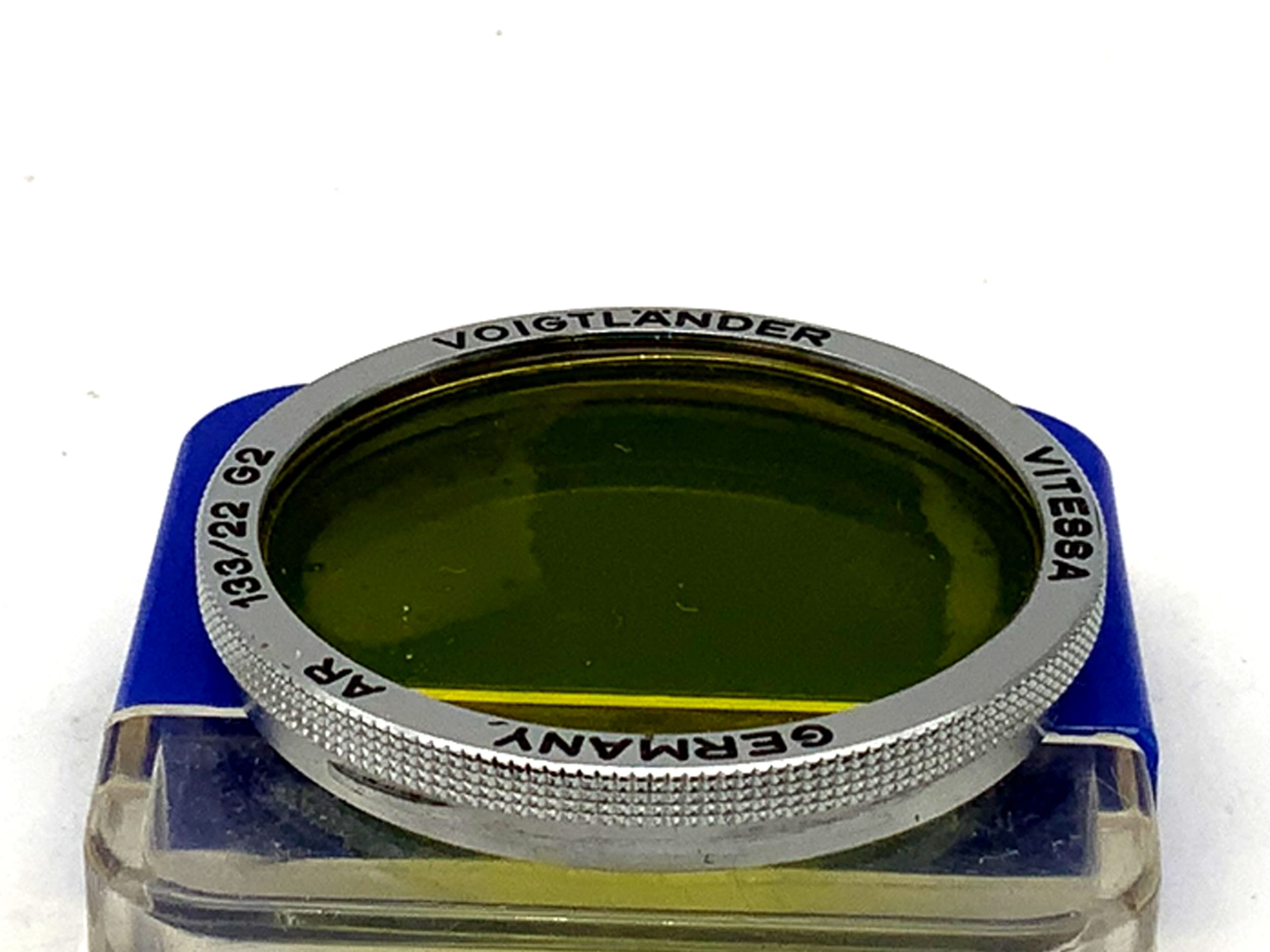 Voigtländer yellow color filter AR 133/22 G2 Vitessa in case