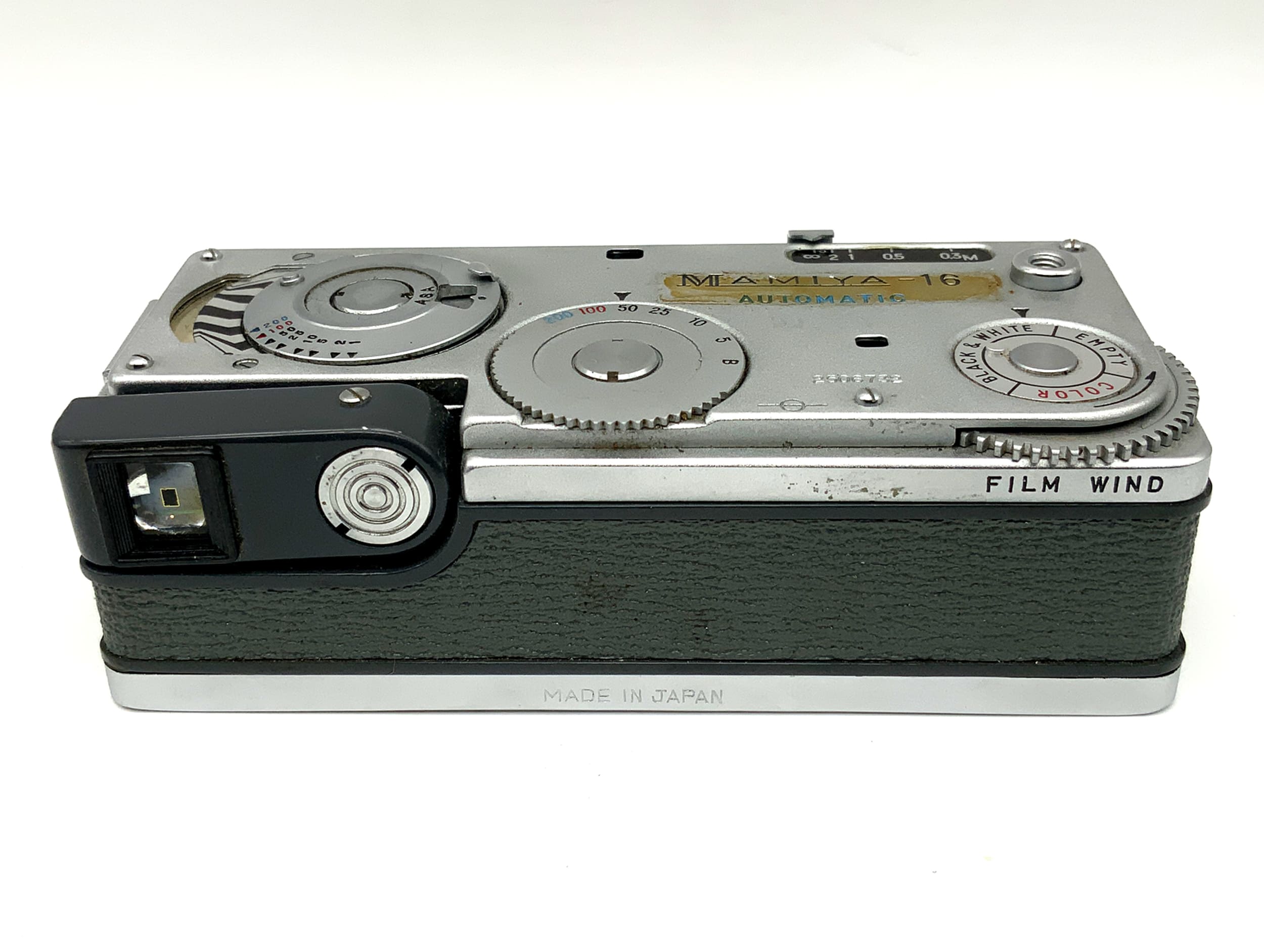 Mamiya 16 Automatic miniature camera with Mamiya Sekor 25mm 1:2.8