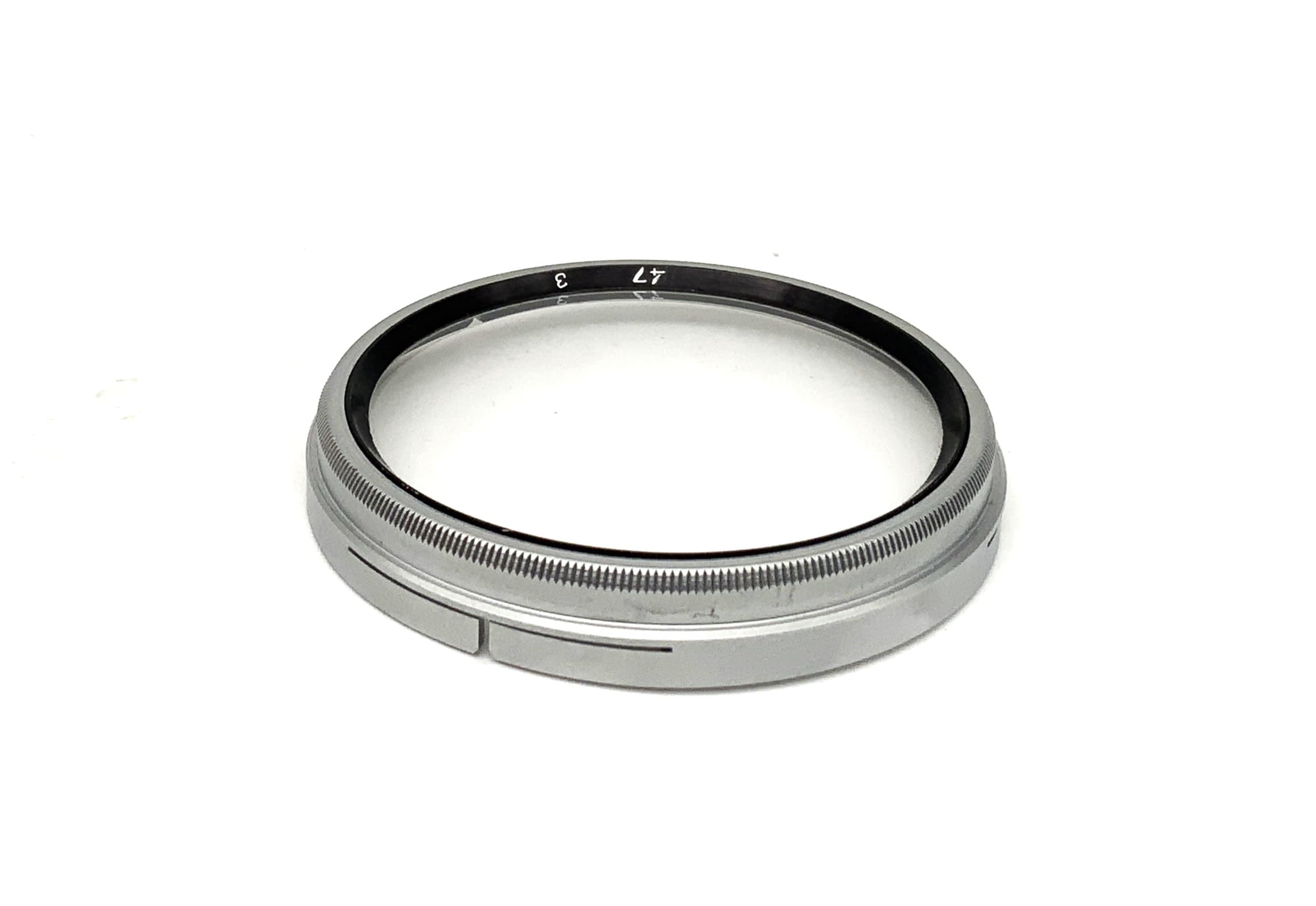 Close-up lens 3, slip-on filter, 47mm circular filter thread