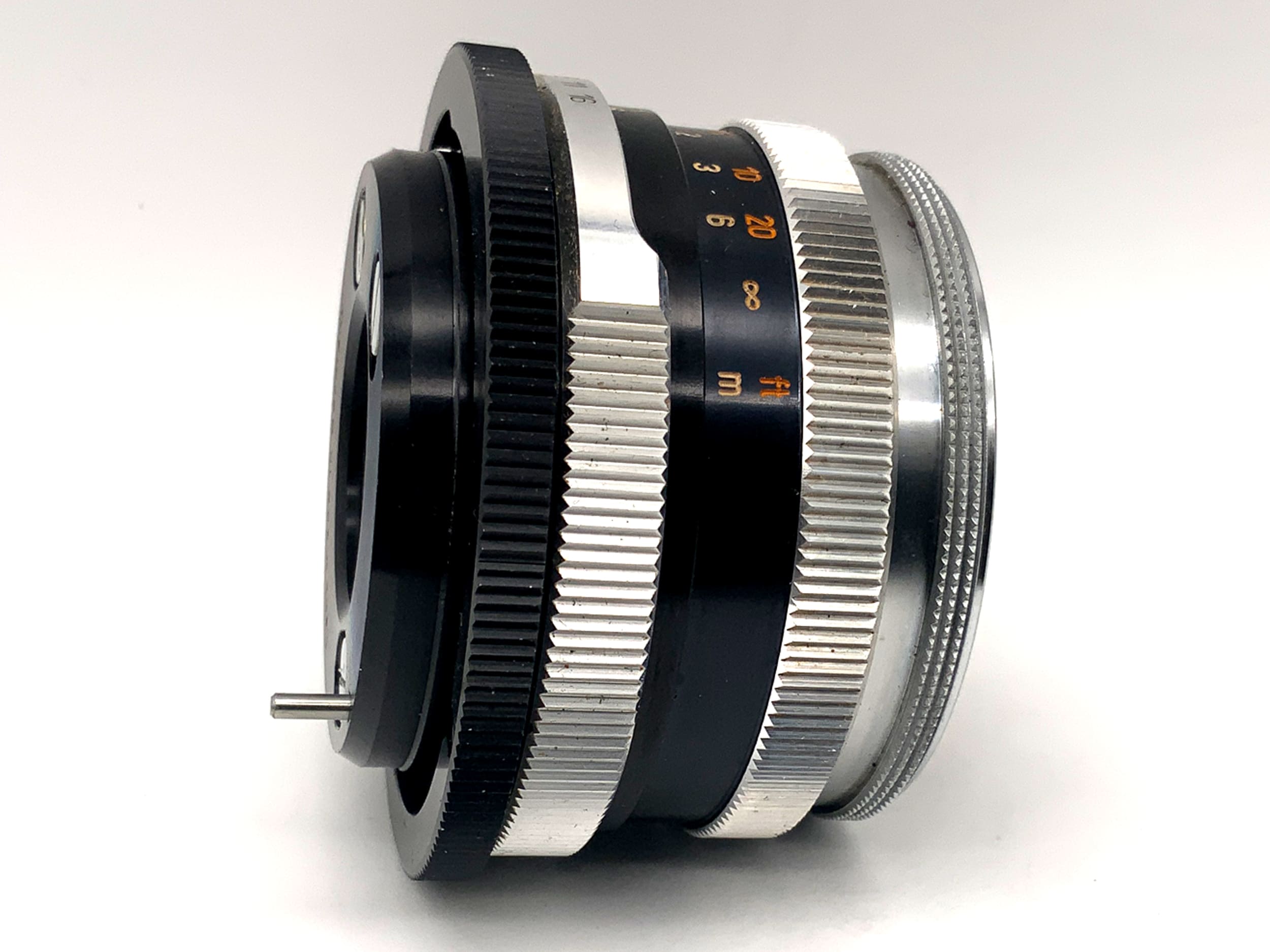 Carl Zeiss 50mm 1:2.8 Tessar prime lens (Icarex BM)