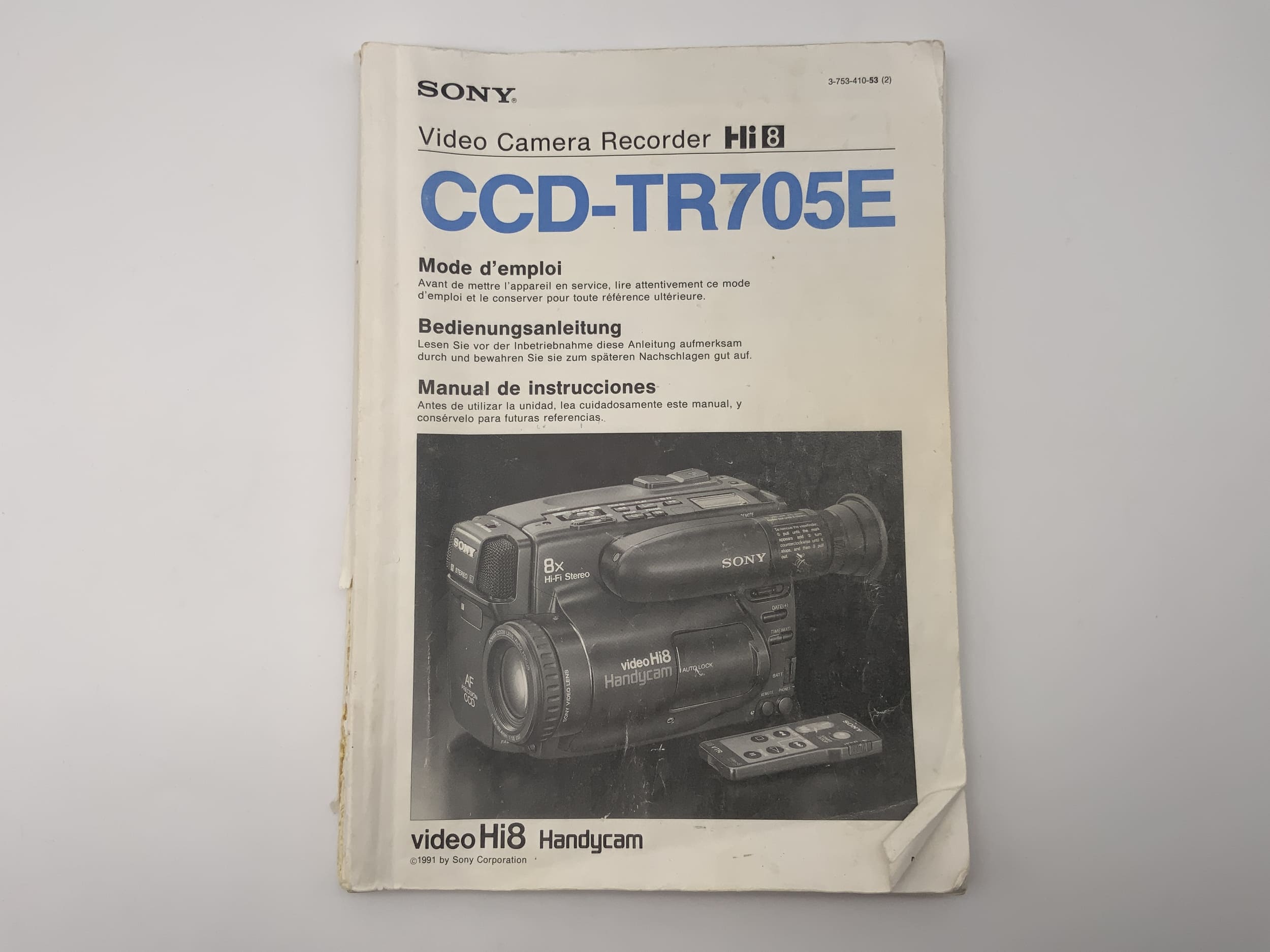 Sony CCD-TR705E Video Hi8 Camera Recorder User Manual