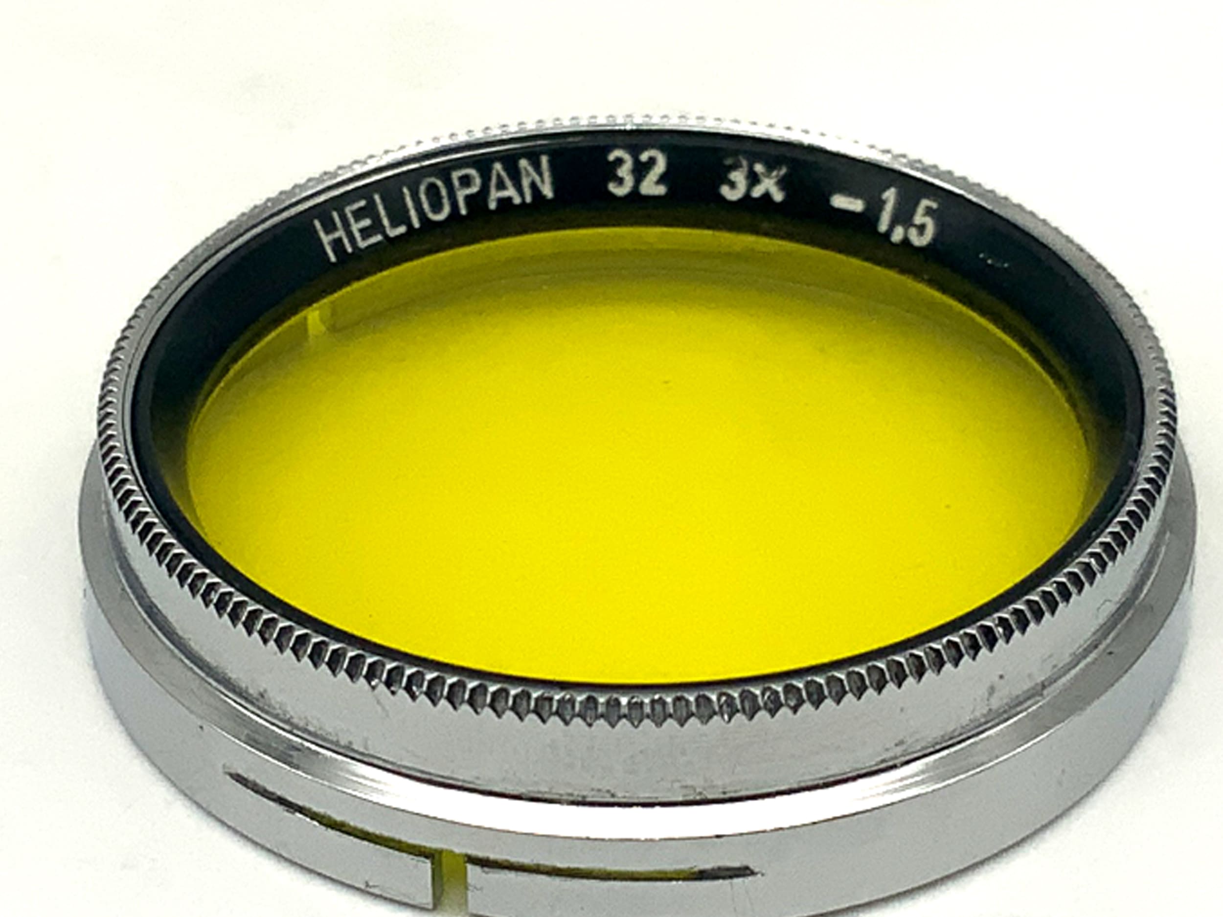 Heliopan color filter yellow/yellow 3x -1.5 plug-in filter slip-on filter 32mm