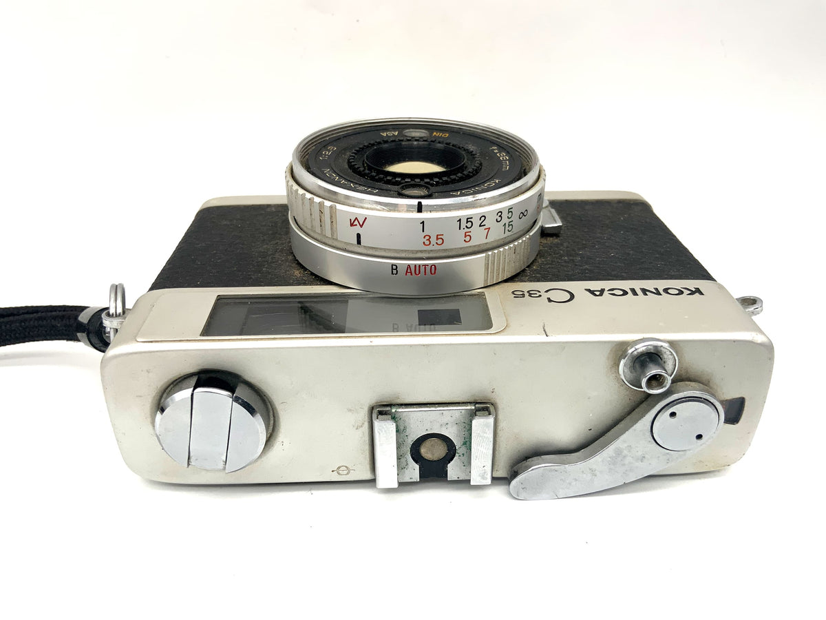 Konica C35 Kleinbild-Messsucherkamera mit Hexanon 38mm f/2.8