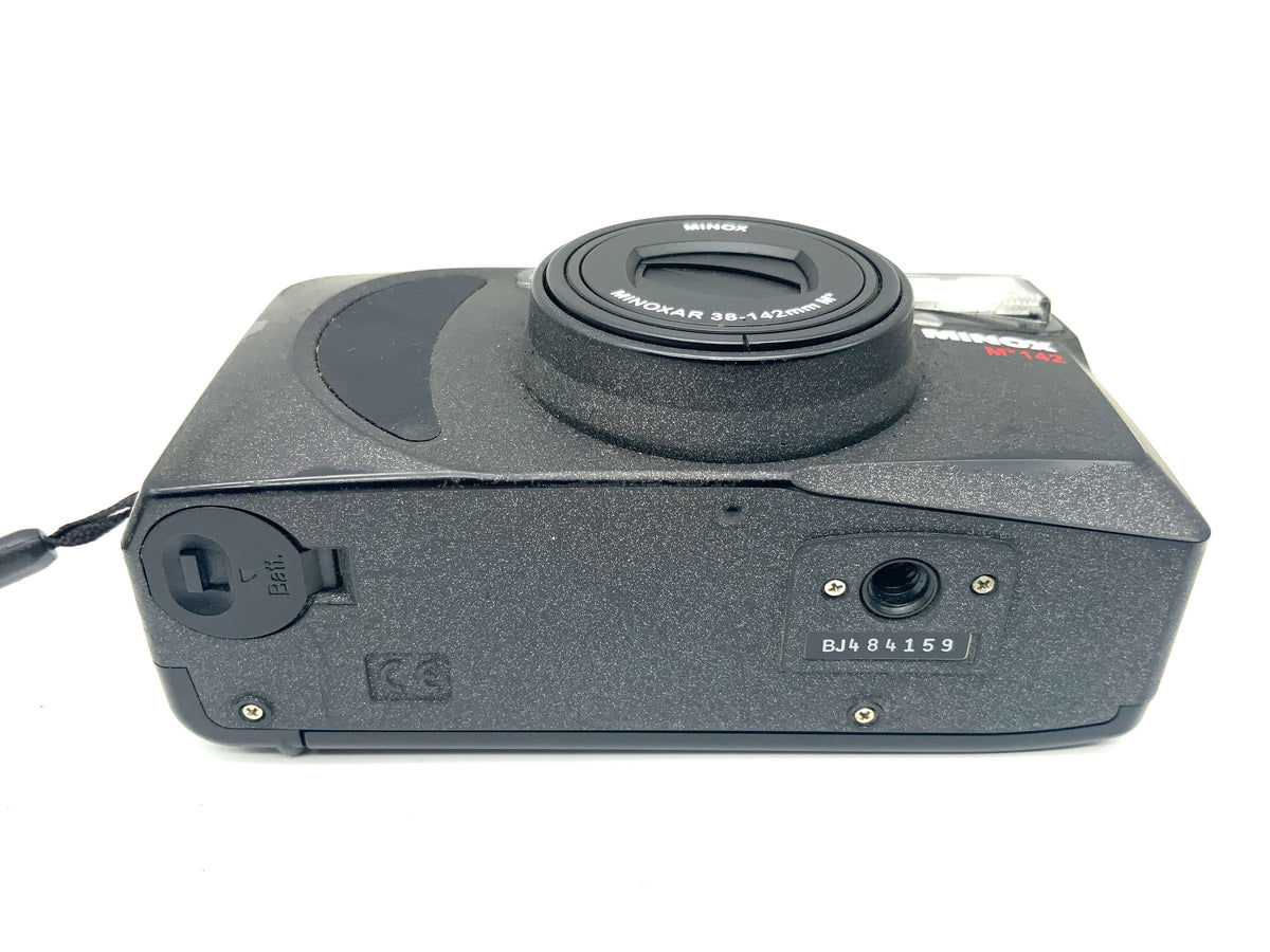 Minox M*142 Point&Shoot mit Minoxar 38-142mm M* Kompaktkamera Analogkamera