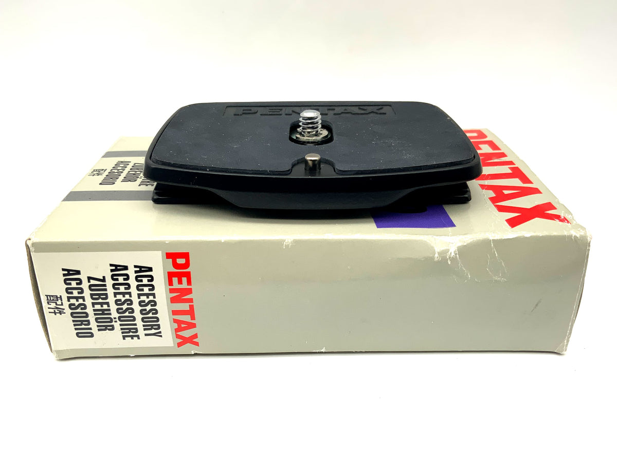 Pentax QS-20 Quick Shoe Adapter black quick-release plate in original packaging