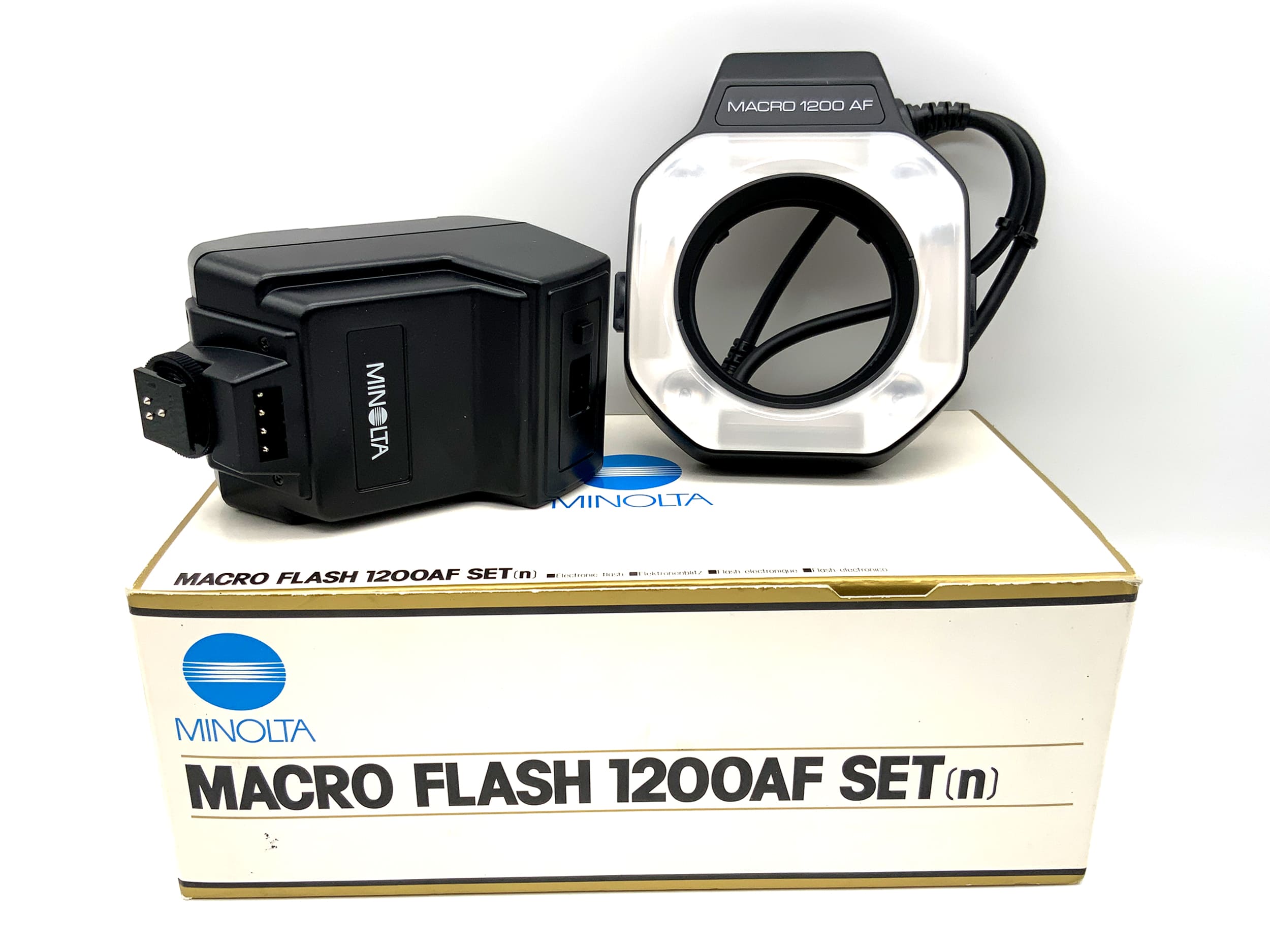 Minolta Macro Flash 1200AF Set(n) Macro flash for close-up shots in original packaging Flash