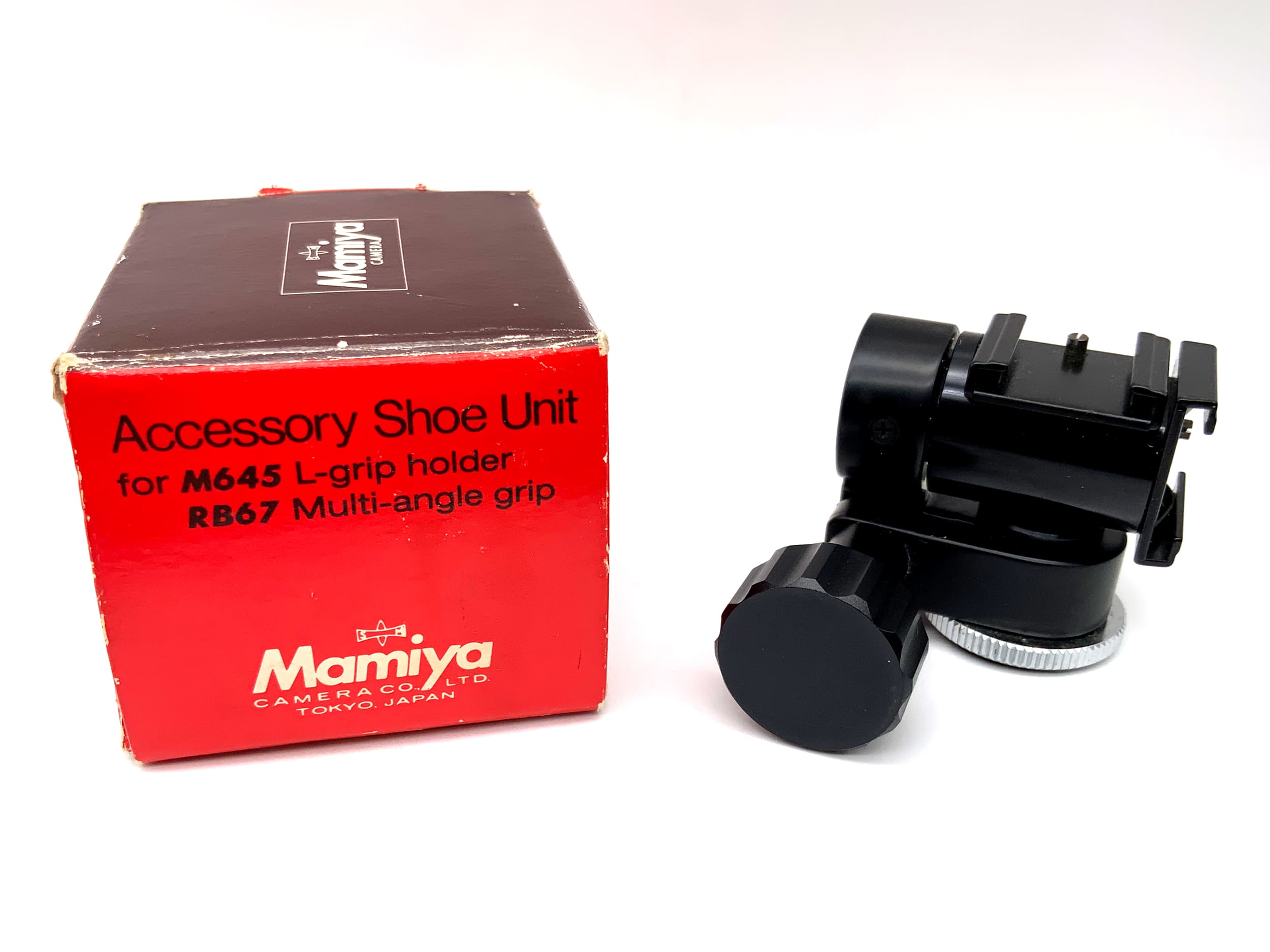 Mamiya Hot Shoe Adapter Accessory Shoe Unit for M645 / RB67 in original packaging
