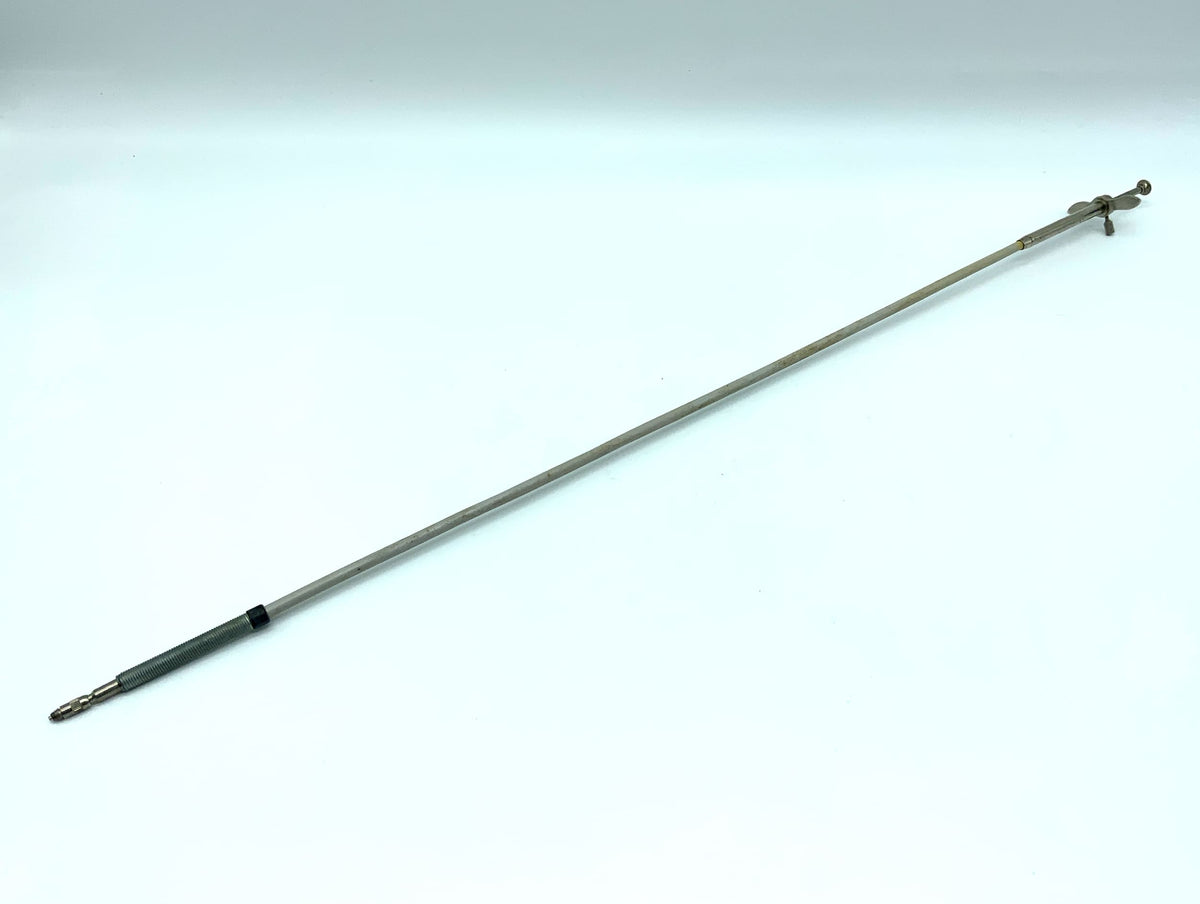 White/silver cable release, approx. 50cm, with locking mechanism. Remote release cable release.