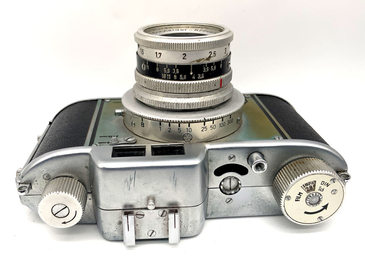 AKA Rette Sucherkamera mit Schneider Kreuznach Radionar 50mm 1:3.5 Analogkamera