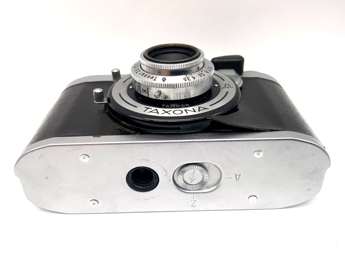 Pentacon Taxona Sucherkamera mit Carl Zeiss Tessar 3,5/37,5mm Red T