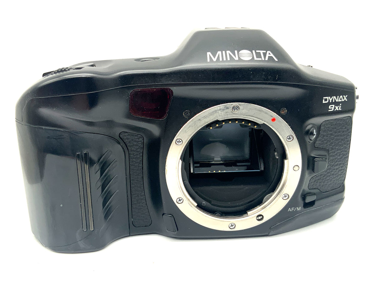 Minolta Dynax 9xi SLR mit Data Back QD-9 35mm analog Body (Minolta AF/Sony A)