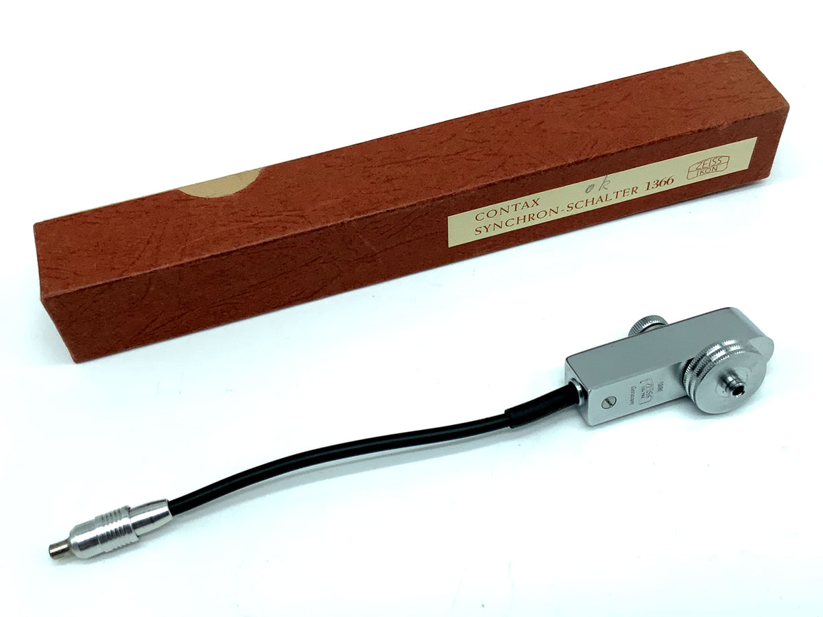 Zeiss Ikon 1366 Contax synchronous switch sync cable in original packaging