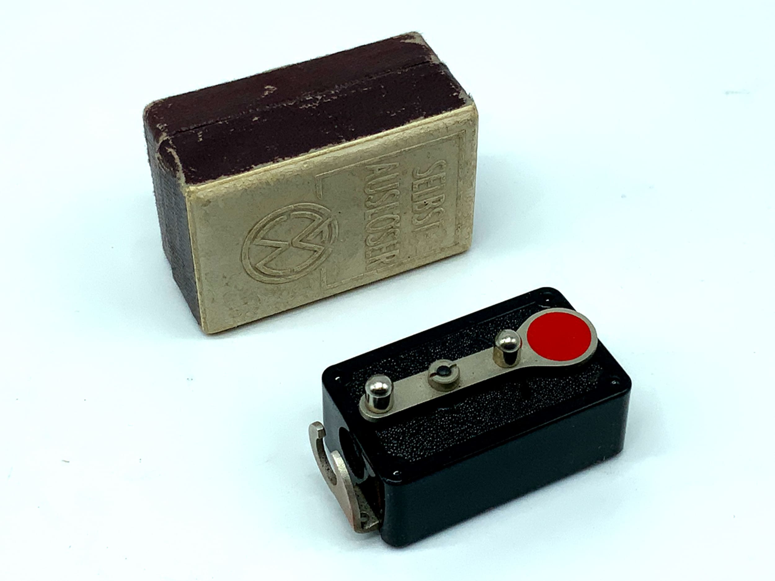 Weimar self-timer, original GDR model in original packaging, timer