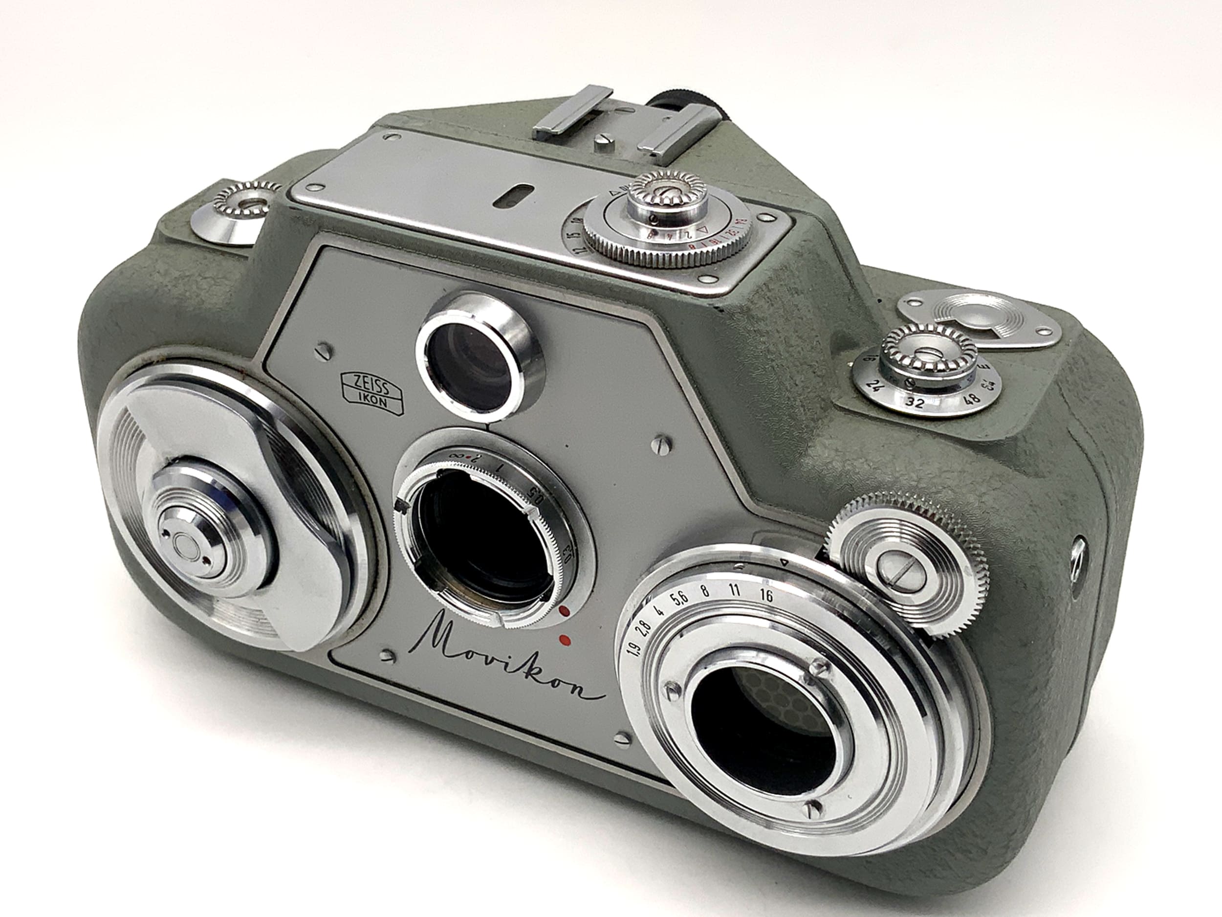 Zeiss Ikon Movikon 8B film camera with Tessar 1:1.9/10mm double 8mm film