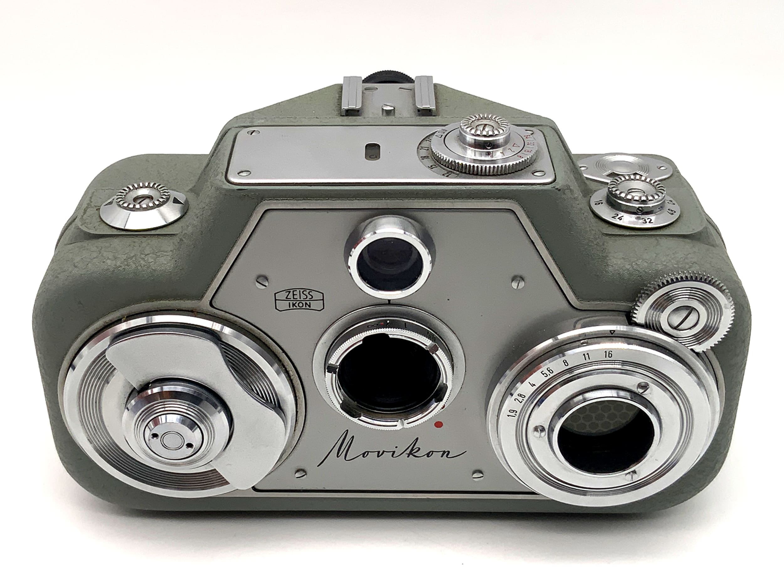 Zeiss Ikon Movikon 8B film camera with Tessar 1:1.9/10mm double 8mm film