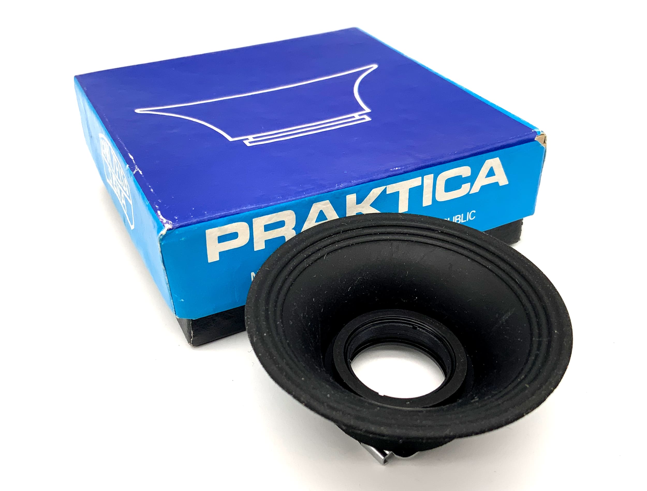 Pentacon 961/318 Eyecup for Exa / Praktica EyeCup Viewfinder in original packaging