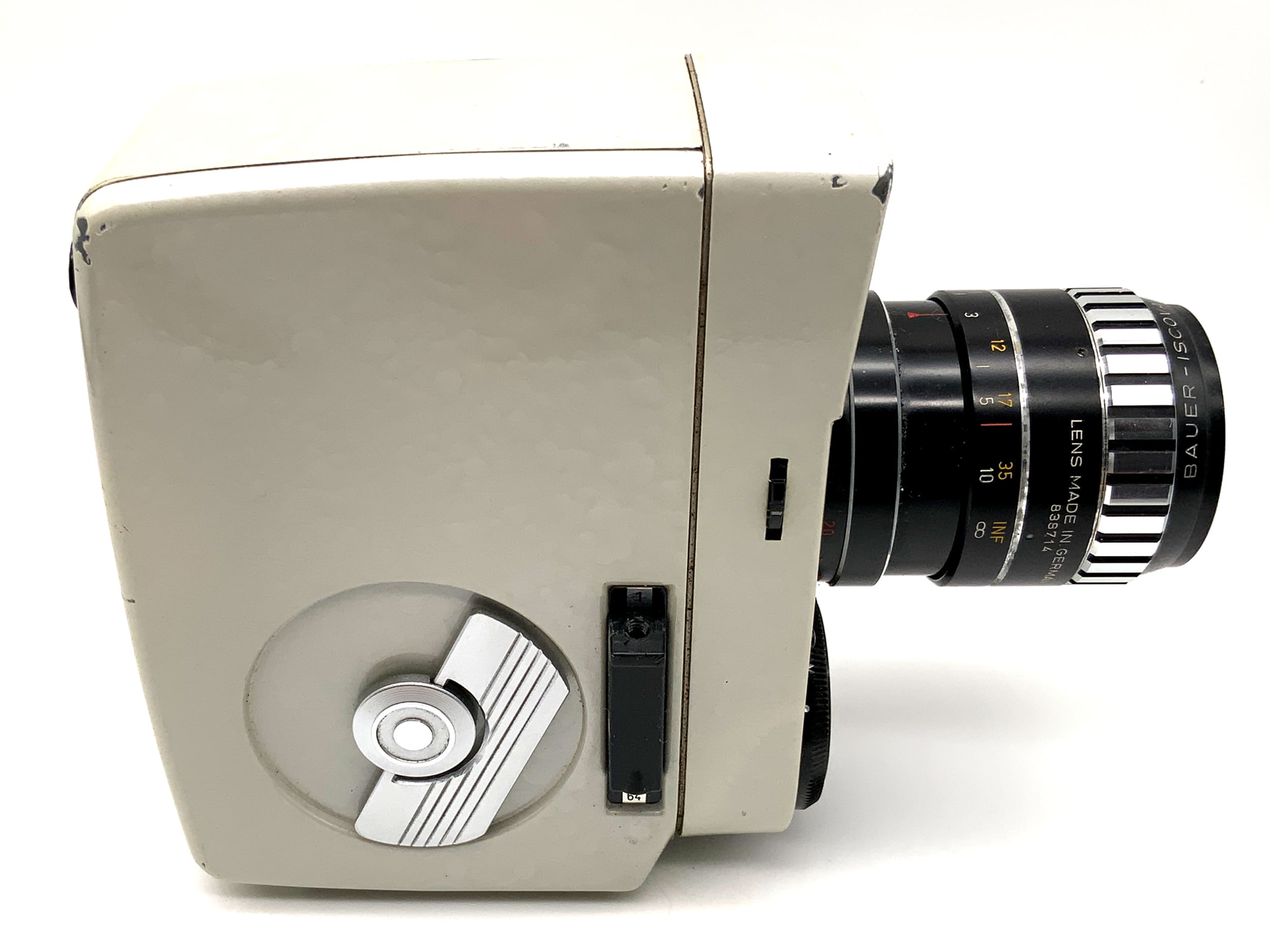 Bauer 88L film camera with Iscovaron 1:1.8/9-30 double 8mm film lens