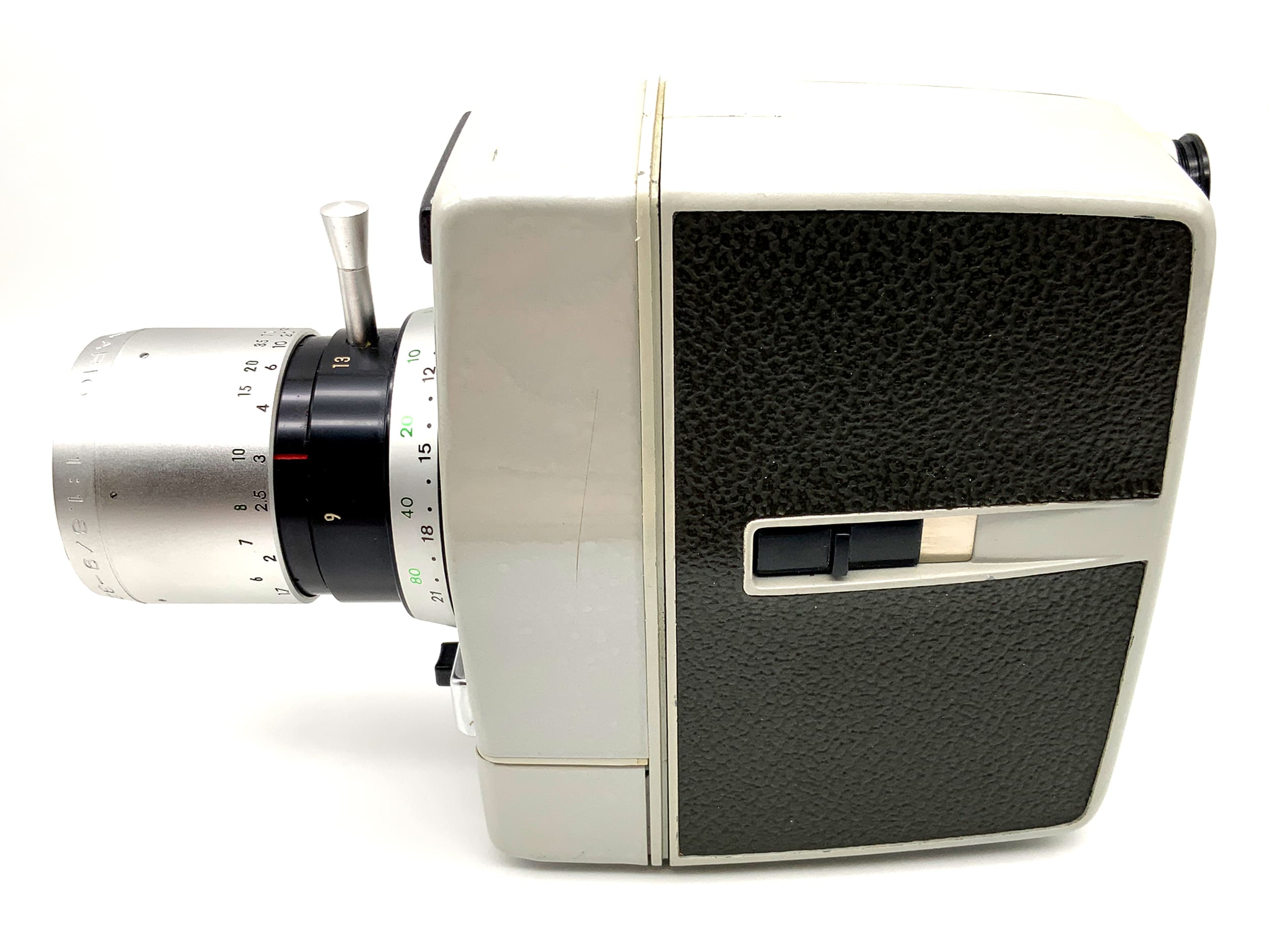 Bauer 88R movie camera with Vario 1:1.8/9-32mm lens, double 8mm narrow film camera