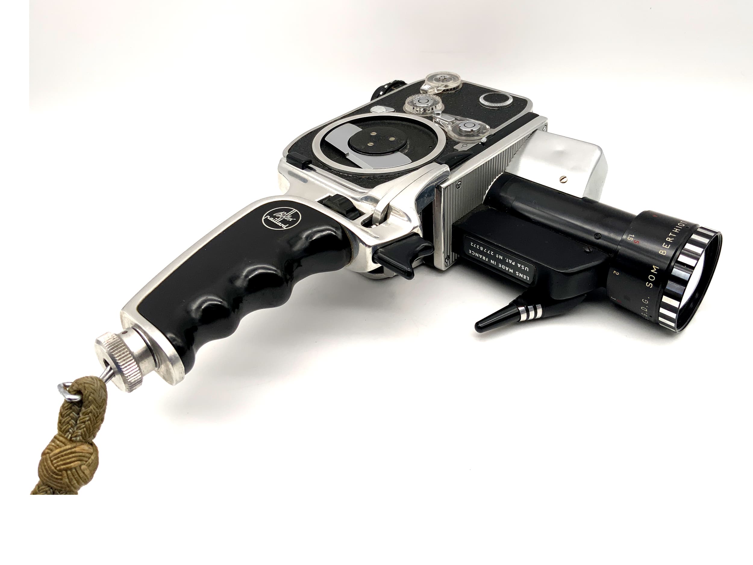 Bolex Paillard Zoom Reflex P1 film camera with 1:1.9 f=8-40mm lens and grip, double 8mm lens