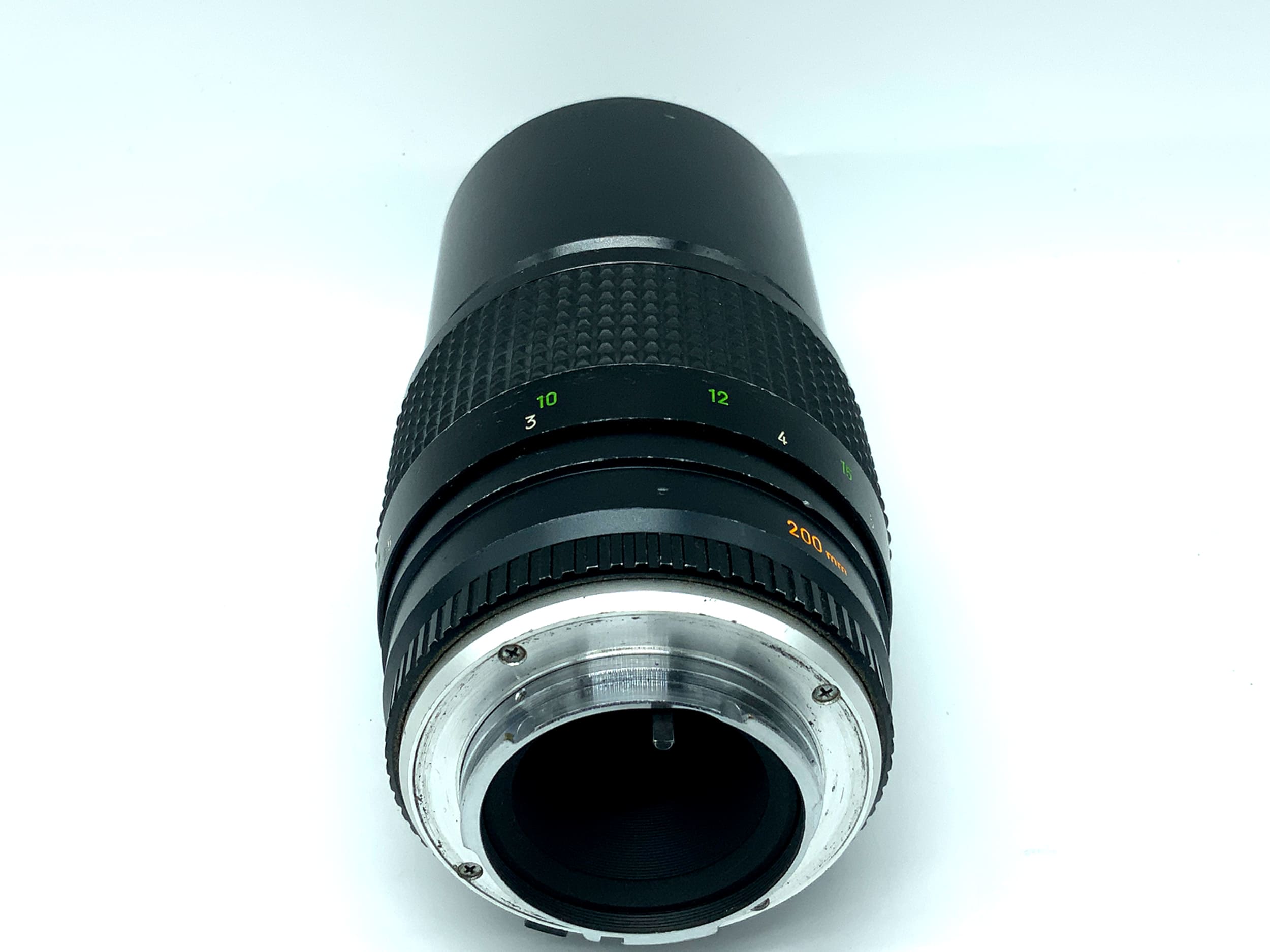 Minolta 200mm 1:3.5 lens MC Tele Rokkor prime lens (Minolta MD)