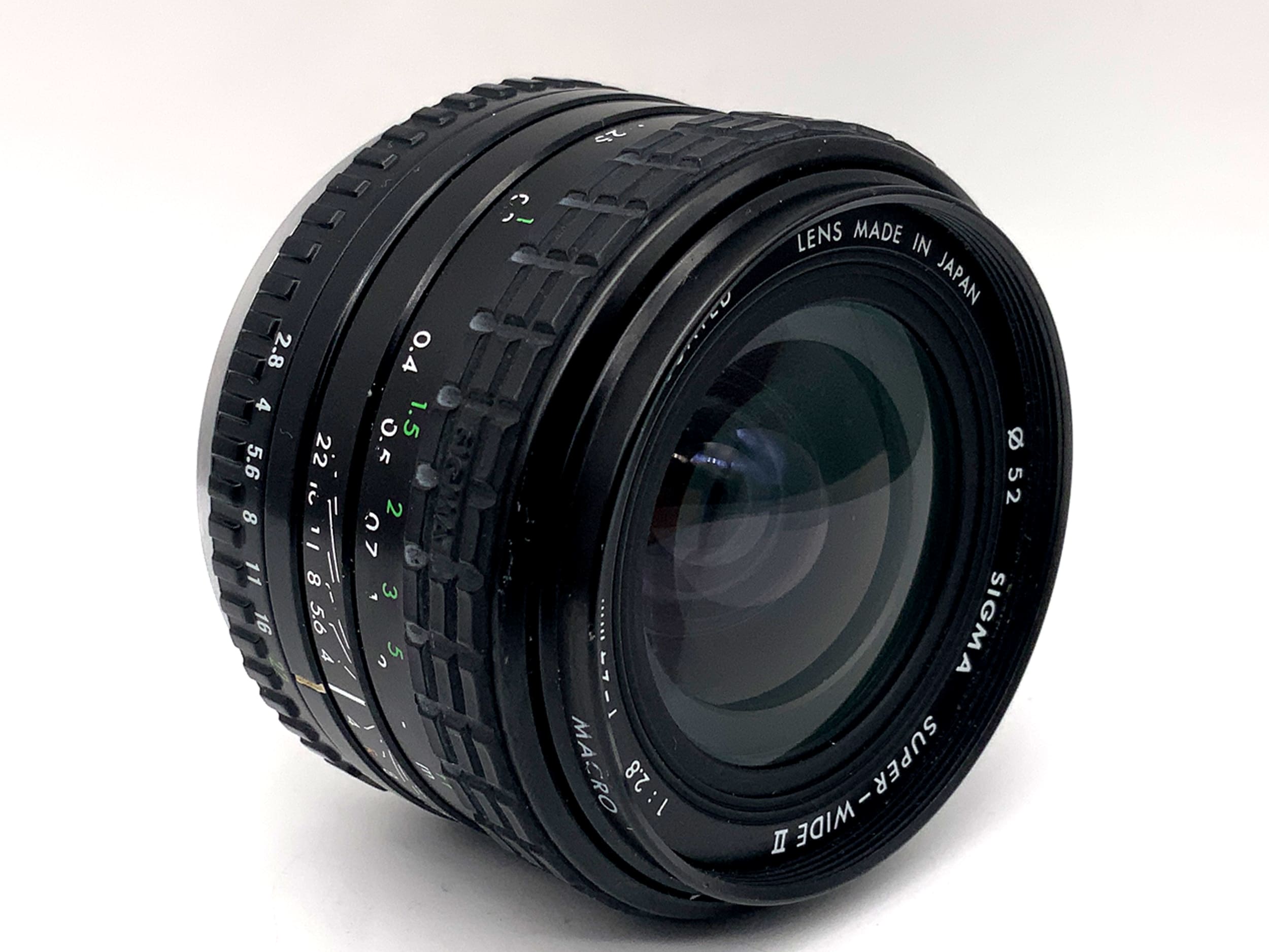 Sigma 24mm 1:2.8 Super-Wide II prime lens (Yashica / Contax)