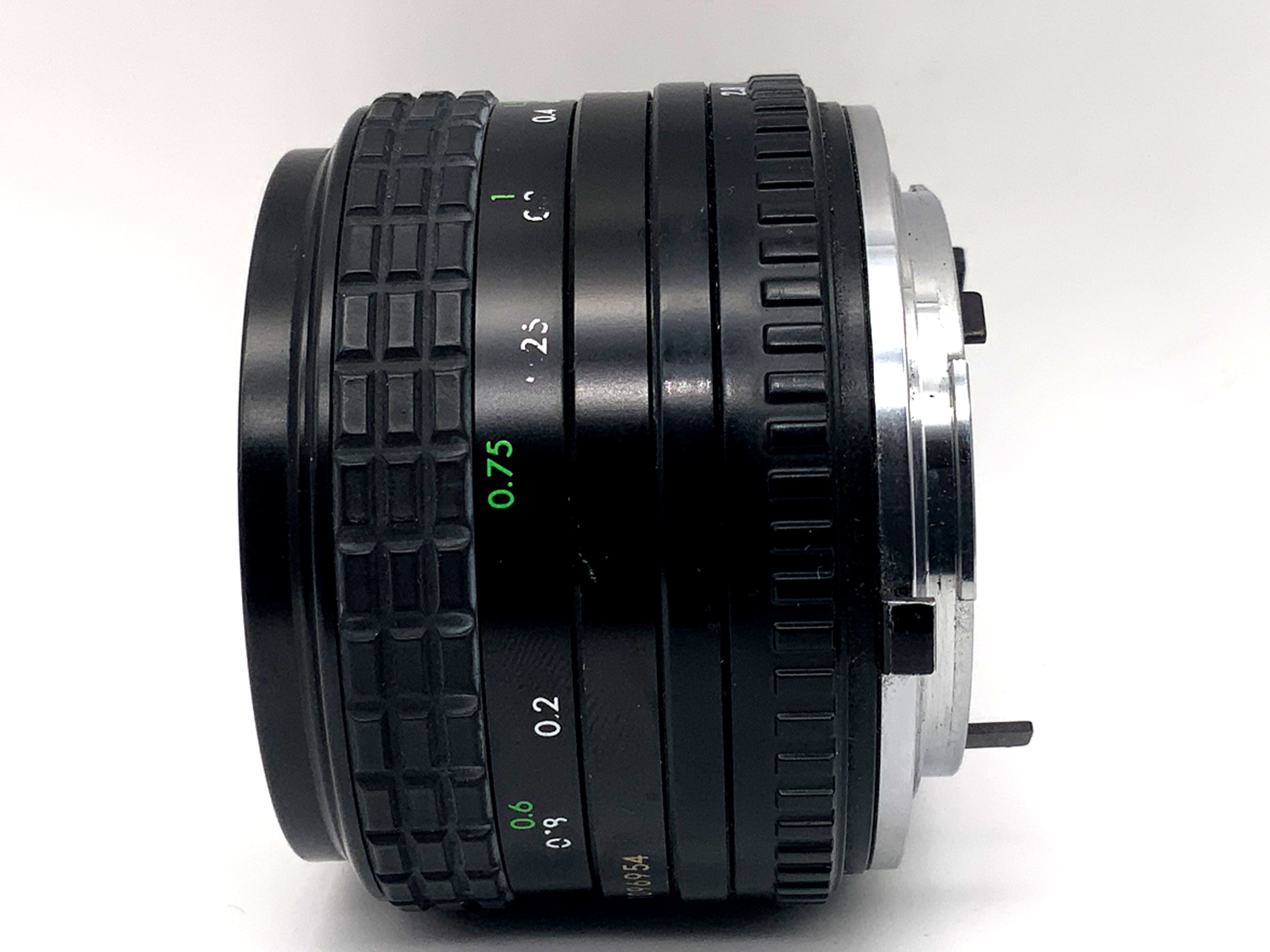Sigma 24mm 1:2.8 Super-Wide II prime lens (Yashica / Contax)
