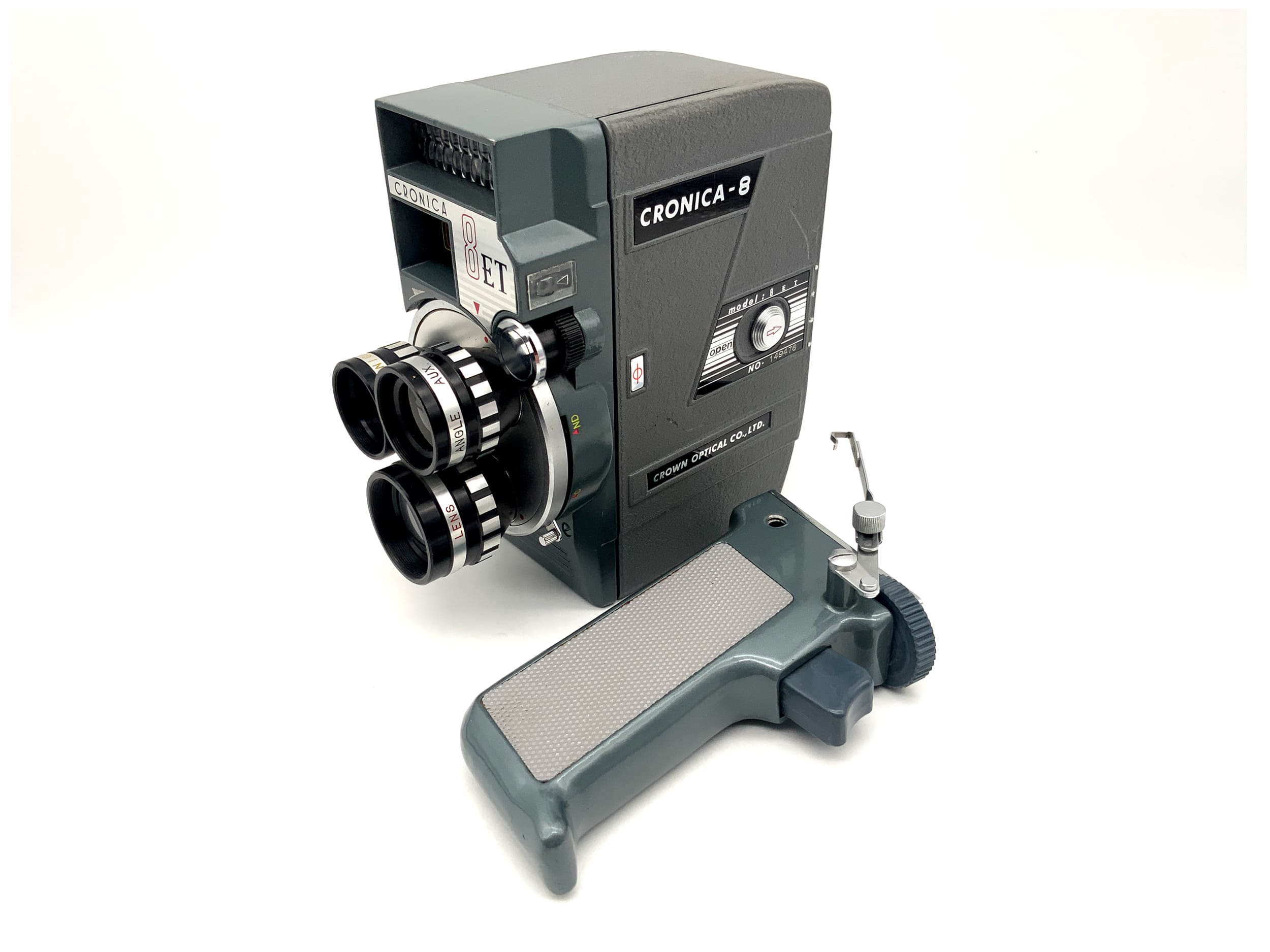 Crown Cronica 8 ET film camera with 3x Cronica lens and handle, double 8mm