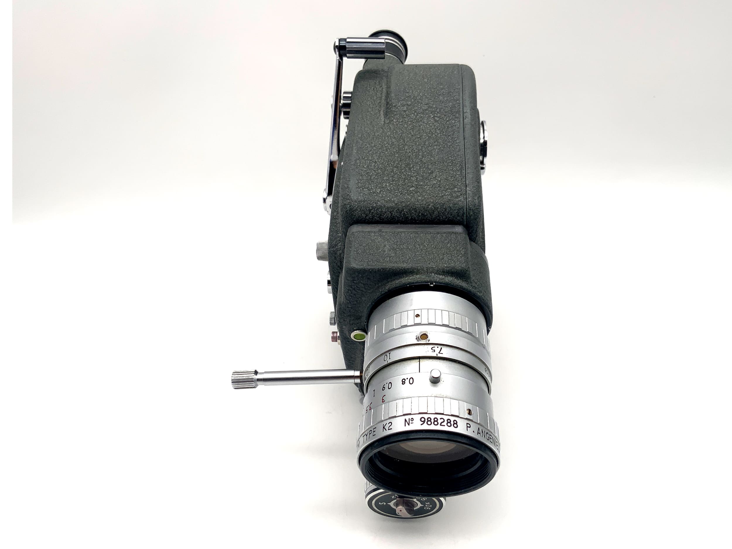 Beaulieu automatic film camera Angenieux Type K2 1:1.8 7.5-35 + double 8mm grip