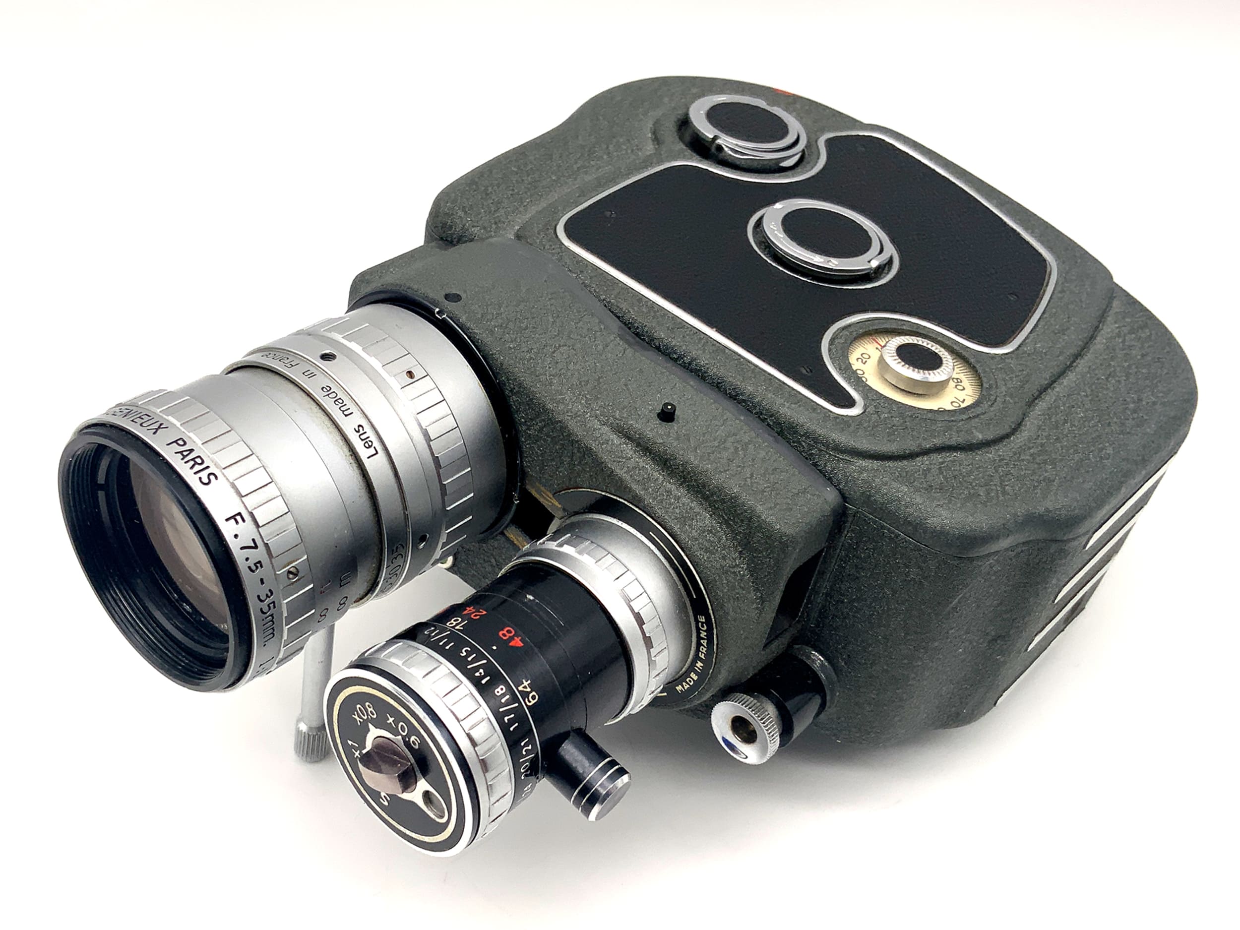Beaulieu automatic film camera Angenieux Type K2 1:1.8 7.5-35 + double 8mm grip